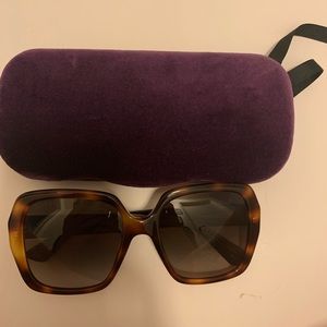 NWOT 🤩 Gucci Boxy Sunglasses